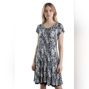 KENZIE layered Black and White Patterned Dress